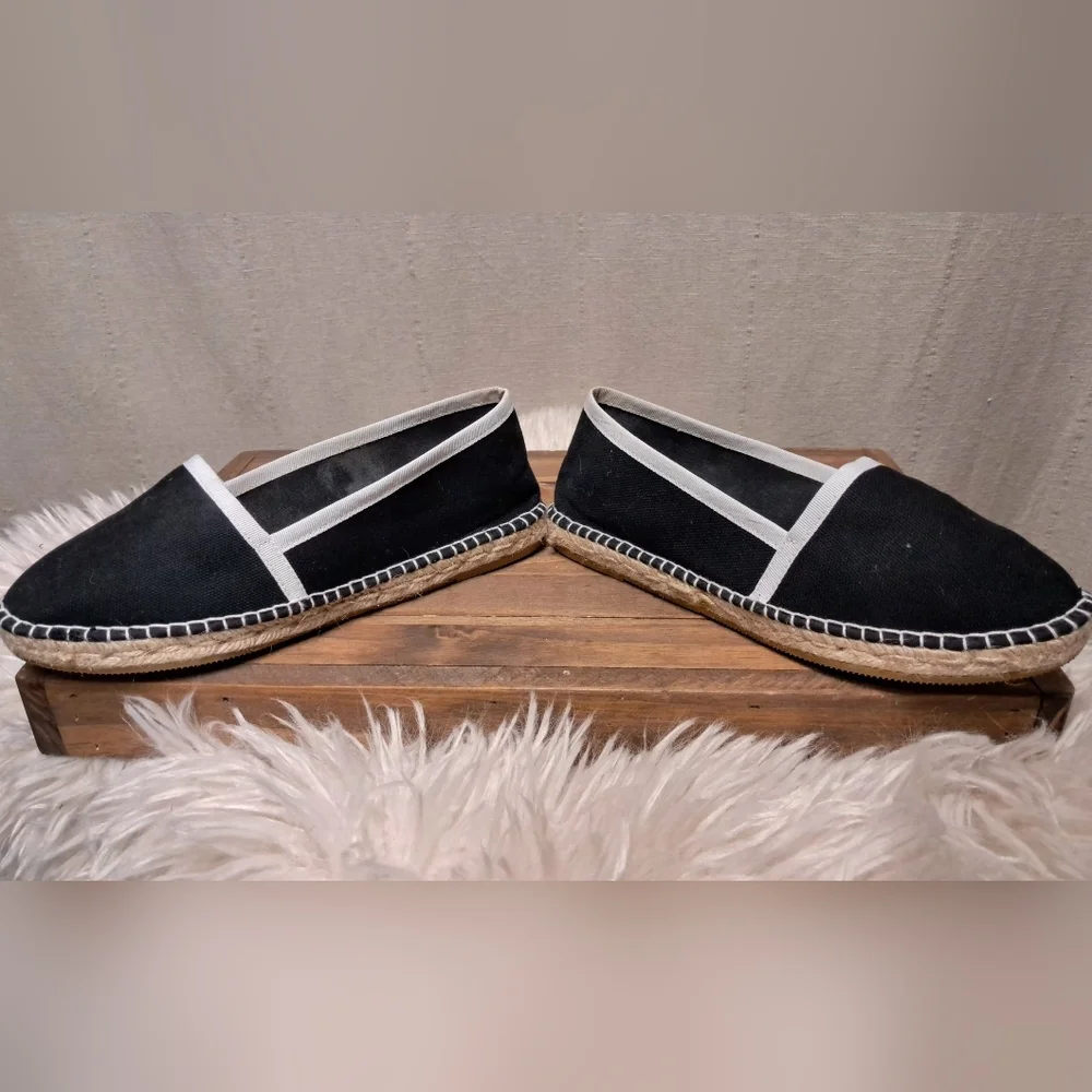 Andre Assous Canvas Espadrilles Size 11